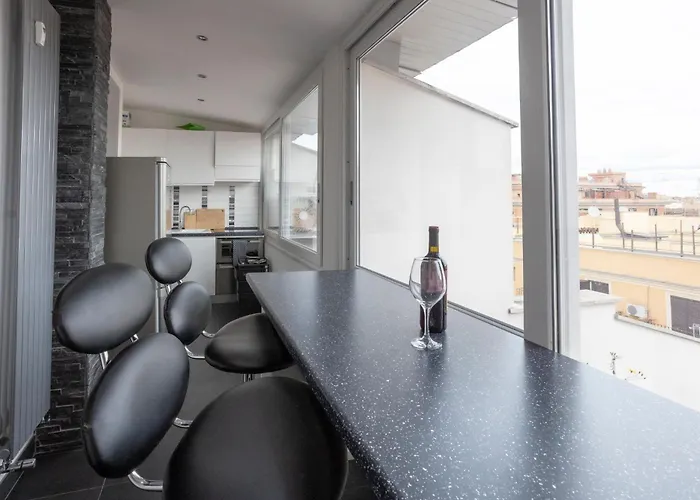 Attic Candia - Vatican Museum Appartement